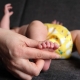 eerste reflexen bij een pasgeboren baby