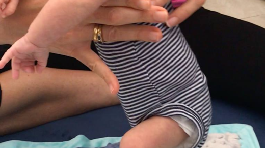 automatische reflexen bij een pasgeboren baby